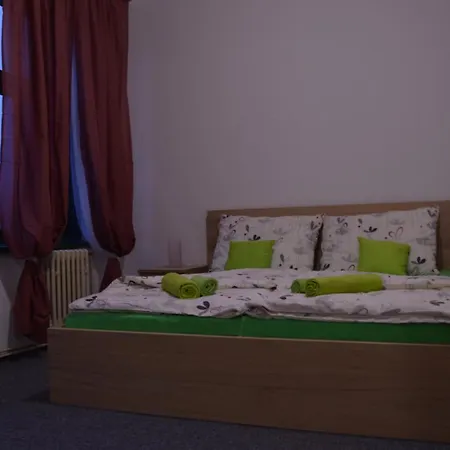 호텔 Hotel*** Cesky Dum 3*